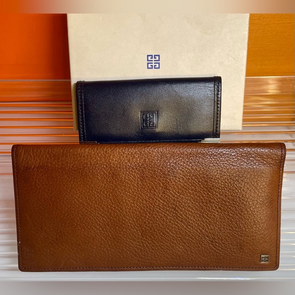 Givenchy SLG’s! Vintage 9.5/10 Key Holder & Cognac Long Wallet - 2-Pc Bundle - Picture 13 of 16